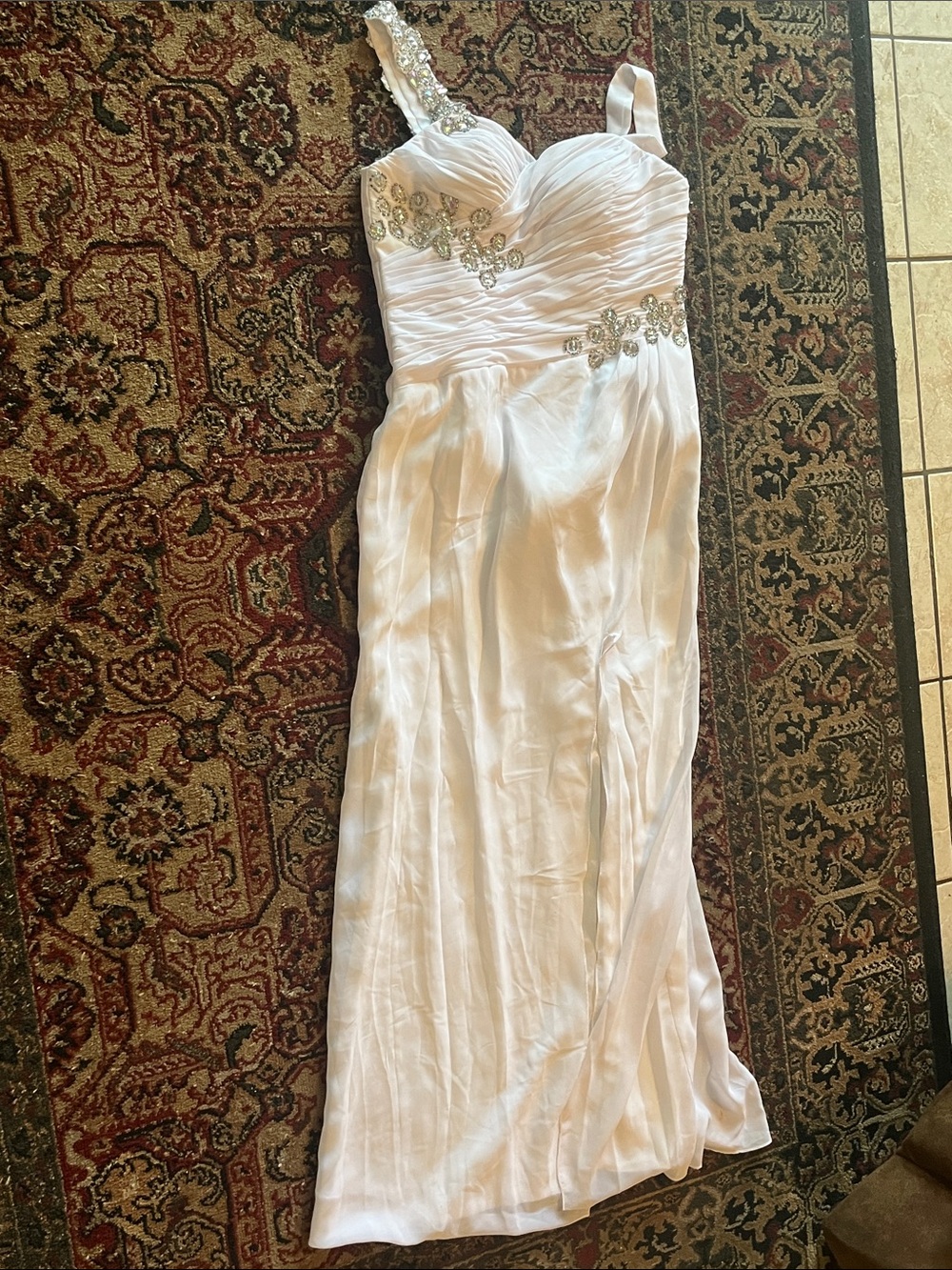 White Evening/wedding/prom  Gown with Embellished Detail sz 10